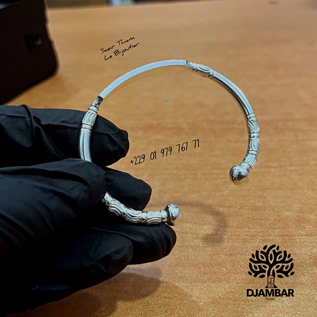 Bracelet personnalisé — Saeir Thiam Bijouterie, Cotonou